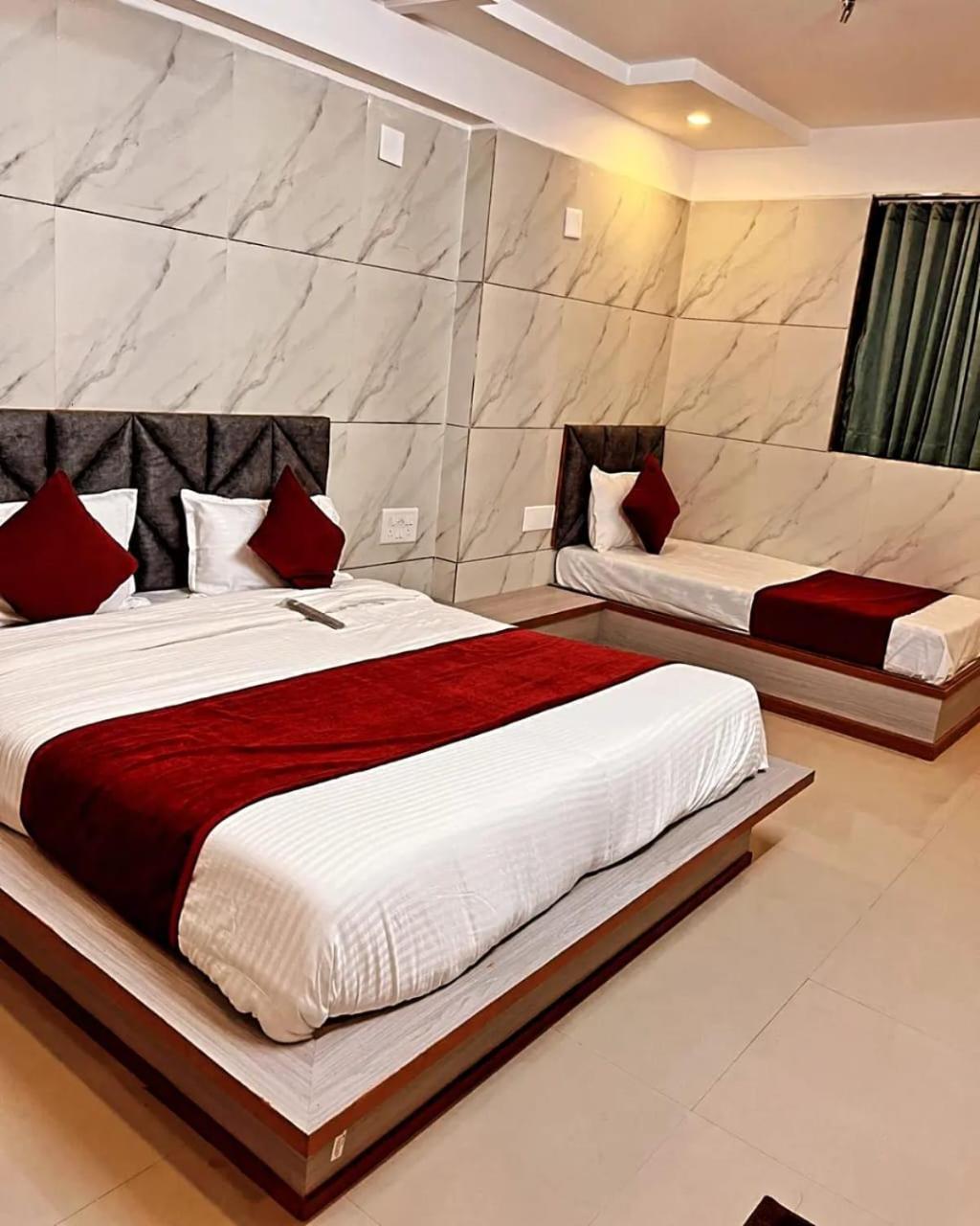 Hotel The Grand Pritam Γκαντχιναγκάρ Εξωτερικό φωτογραφία