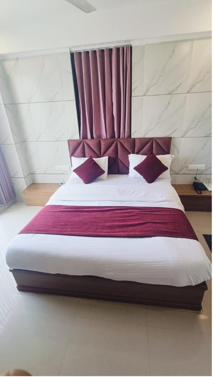 Hotel The Grand Pritam Γκαντχιναγκάρ Εξωτερικό φωτογραφία